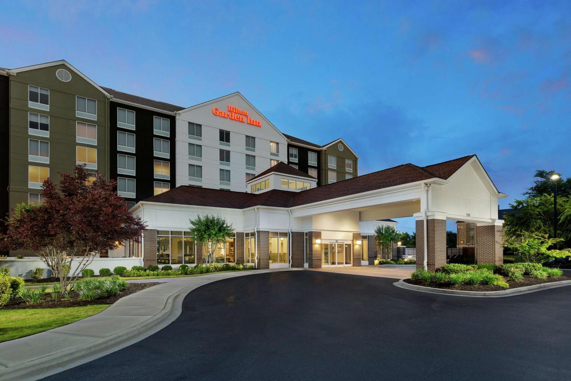 Hilton Garden Inn Greenville Bagian luar foto