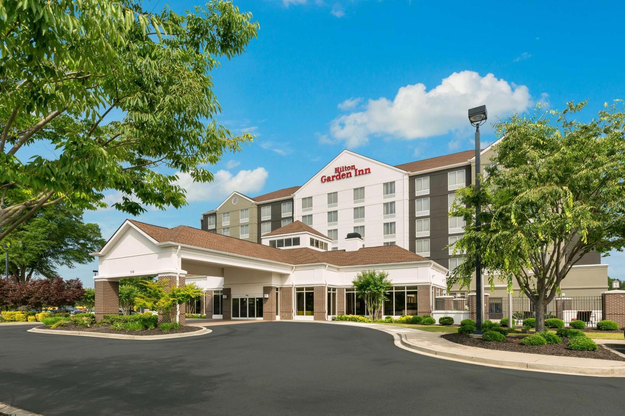 Hilton Garden Inn Greenville Bagian luar foto